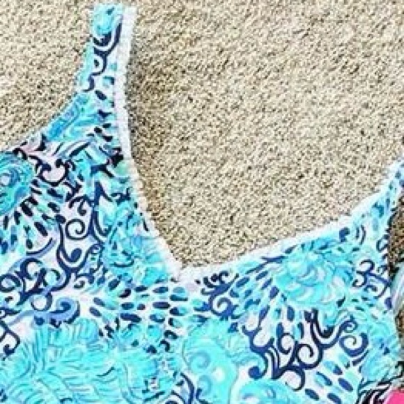 Lilly Pulitzer Azara one piece bathing suit. Complimentary Swimsuit. Size 10 - Picture 2 of 5